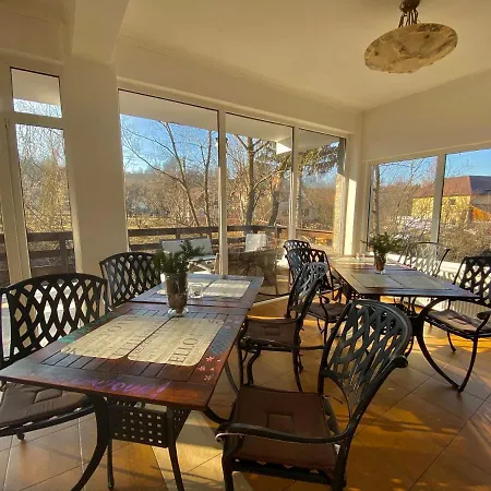 Iulia's Guest house 2*